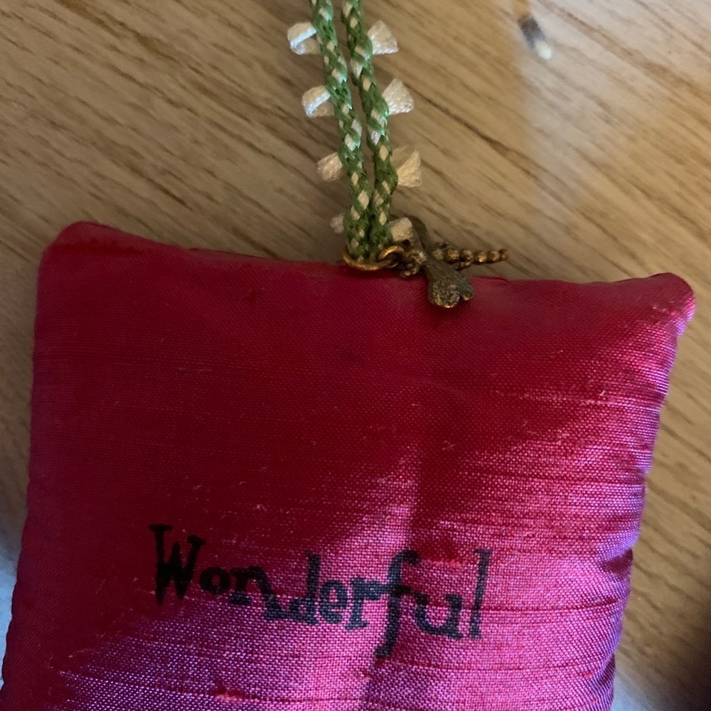 Lavender Filled Hanging Sachets w/positive words - Picture 5 of 8